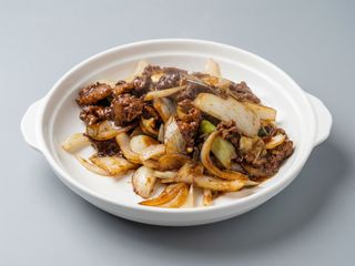 Ternera Con Salsa Picante Szechuan Or Gon Bao