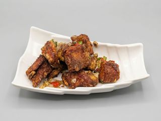 Costillas Con Sal Y Pimienta