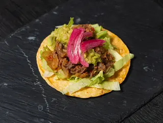 TACO DE CARNE MECHADA