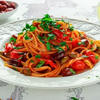 SPAGHETTI  PUTTANESCA