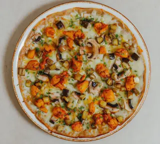 Pizza Pollo, berenjena y miel