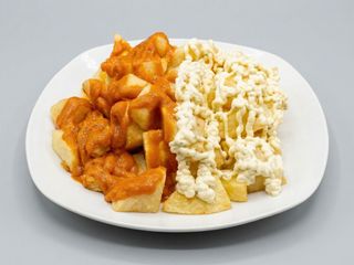 Ración De Patatas Bravas