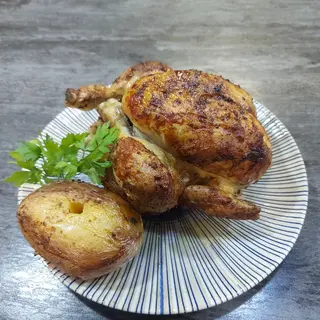 Menu pollo la botigueta.refresco 1l,caliu y all i oli