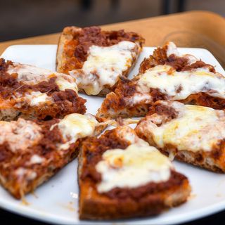 Tosta de Sobrasada Iberica y Queso del Pais