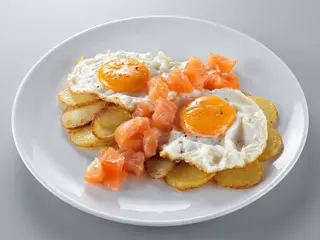 Huevos Con Salmón