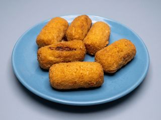 Tapa de croquetes de pollastre i pernil. 6 ud.