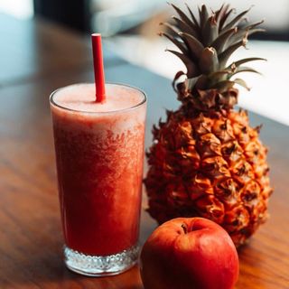 BATIDO DE FRESA Y PLATANO