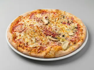 Pizza Cuatro Estaciones (Media Luna)