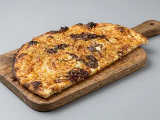 Pizza Gourmet Genova (Media Luna)