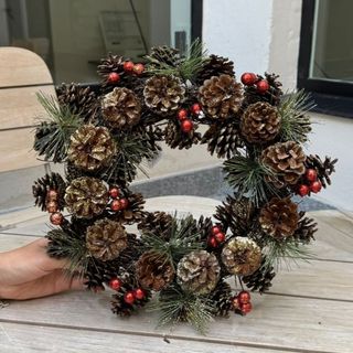 Corona navideña de Pinus