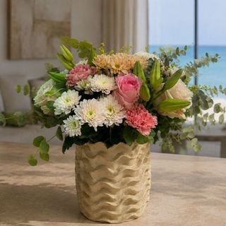 La Riviera Bouquet Con Jarron