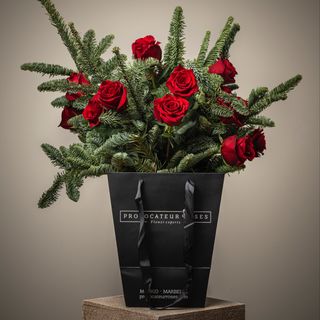 Pine love bouquet 6 roses