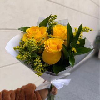 RAMO EXCLUSIVO DE 3 ROSAS