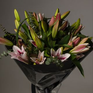 Premium lilium bouquet