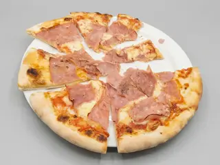 Pizza Prosciutto Mediana (33 Cm.)