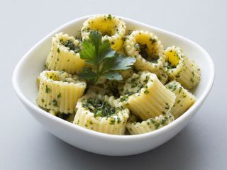 Aglio E Olio Con Pasta Rellena