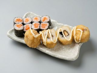 Uramaki Pollo Frito