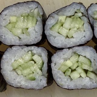 Maki Pepino (8 Uds.)