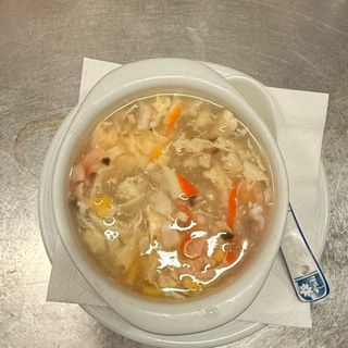 Sopa de pollo con maíz y champiñones
