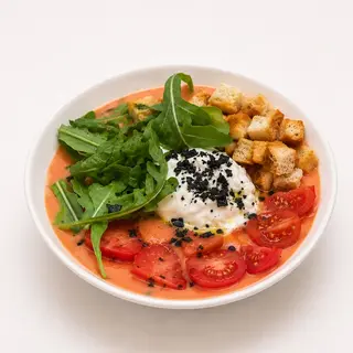 Ensalada De Burrata Y Salmorejo