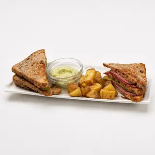 Sándwich De Pastrami