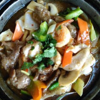 Pollo Ternera Y Gambas Con Verduras