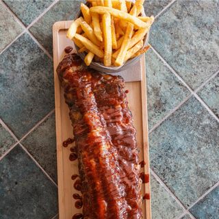 Mega costillar de cerdo BBQ