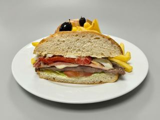 Bocadillo Chivito