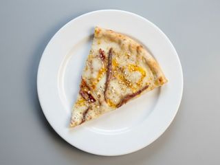 CARBONARA CANTABRICA (Ganadora de la Mejor Pizza de Aragón 2025)