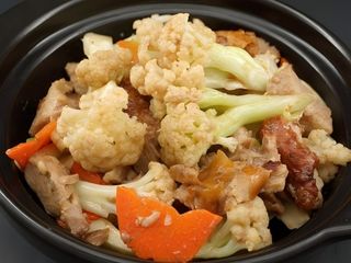 煲仔菜花 Cazuela de Coliflor con salsa camarones