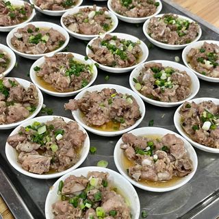 单点小份肉 Ración pequeña de Carne Cantón