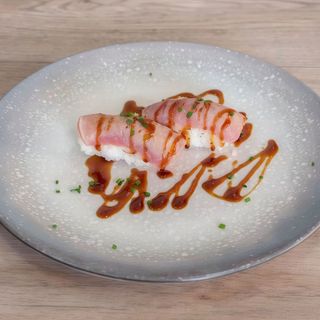 Sushi Atún Fume Y Salsa Teriyaki (2 Uds.)