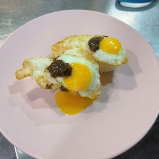 Sushi Huevos De Codorniz Con Trufa Y Sal Maldo (2 Uds.)