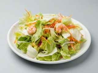 Ensalada de gambas