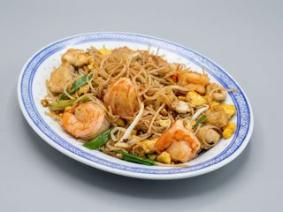 Fideos de arroz fritos con gambas