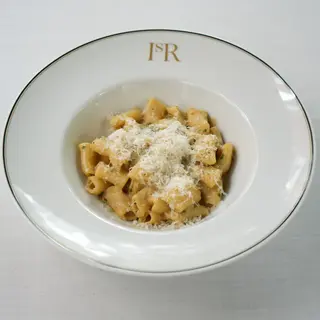 Mezze Maniche con Carciofi e Guanciale