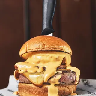 Menu Cheese Bacon Burger+ patatas + bebida