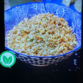 69. Yakimeshi Verduras Y Huevos