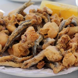 Tapita De Surtido De Pescado A La Andaluza
