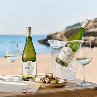Vino Viña Sol (75 Cl.)