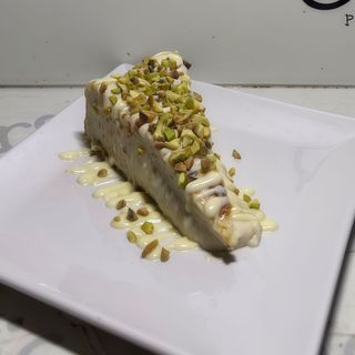 Tarta de queso , choco blanco y PISTACHO