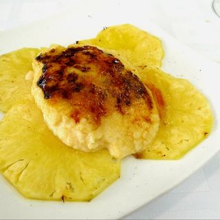 Piña Natural Con Crema Quemada