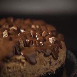 Tarta de queso fundente con KIT KAT