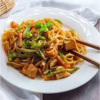 Yaki soba de pollo