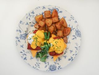 Huevos Benedict Riojanos
