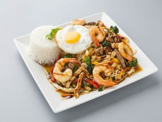 Pad Krapow De Langostinos