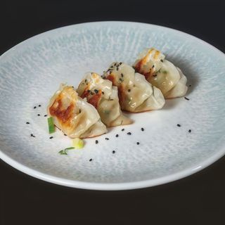 Gyozas de pollo a la plancha N97