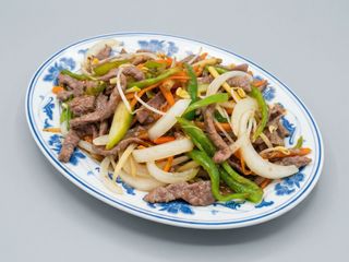 Ternera Con Verduras Variadas