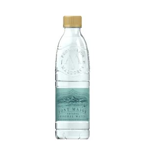 Agua sin gas