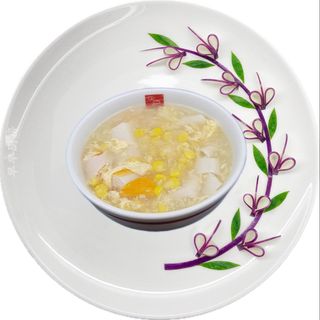 Sopa de maíz con cangrejo